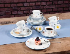 Seltmann Weiden Butterplatte mit Deckel SONATE NOSTALGIE Weiß mit Streublumendekor